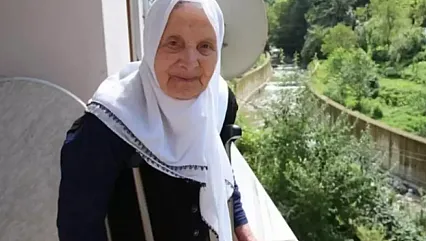 Okuduğu Ya Evleniyor Ya İşe Giriyor!