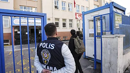 Okullarda 'Yedi Katlı' Koruma Kalkanı! Bakan Çiftçi 23 Nisan'da Yeni Güvenlik Genelgesini Duyurdu!