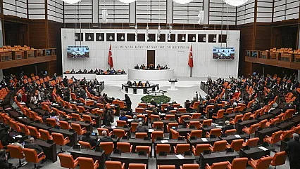 TBMM'de Yeni Dönem: Doğum İzni 24 Haftaya Çıkıyor, Sosyal Yardımlarda Devrim!