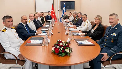 Türkiye Ve Yunanistan Arasında Girit'te Kritik Toplantı