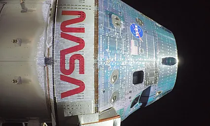 Artemis II Astronotları Ay'ın Arkasına Geçiyor!