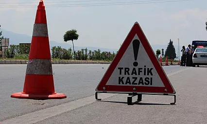 Direksiyon Hakimiyetini Kaybetti, Araç Şarampole Savruldu!