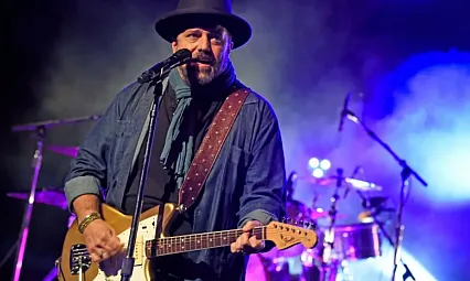 Grammy Ödüllü Raul Malo'dan Kahreden Haber: Ünlü Sanatçı 60 Yaşında Hayatını Kaybetti