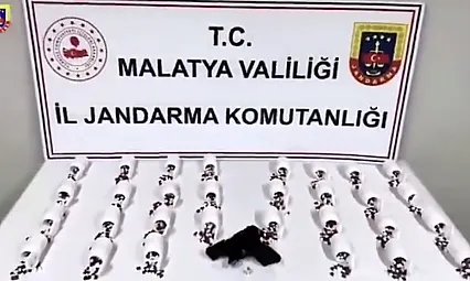 Malatya'da Eş Zamanlı Baskınlarda Hap ve Silahlar Ele Geçirildi!