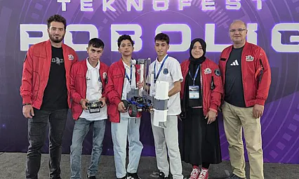 Malatyalı Öğrencilerden TEKNOFEST'te Türkiye Derecesi!