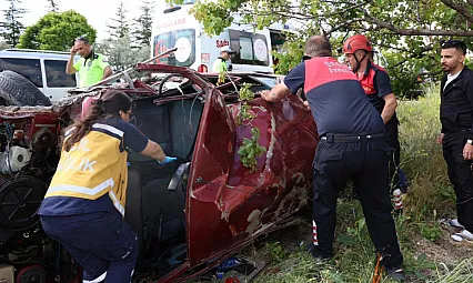 Sınav Yolunda Kaza Geçirdiler! 3 Yaralı