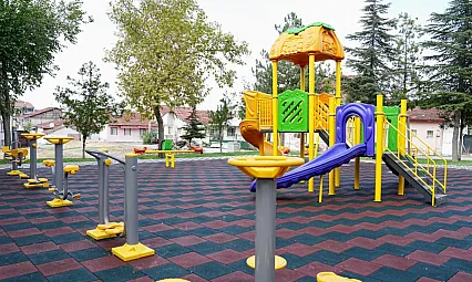 Yeşilyurt'ta O Park Yenilendi! Yeni Hali Dikkat Çekti