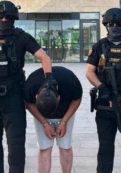 Firari Sanığa Yardım Ettiği Belirlendi! Mahkemeden Tutuklama Kararı