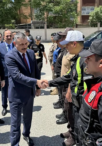 İçişleri Bakanı Çiftçi Konya'da Emniyet Ve Jandarma Personeliyle Bayramlaştı