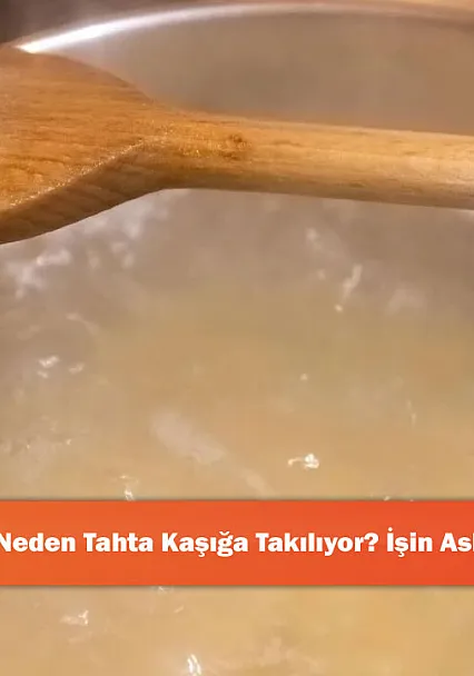 Kaynayan Su Neden Tahta Kaşığa Takılıyor? İşin Aslı Ortaya Çıktı!