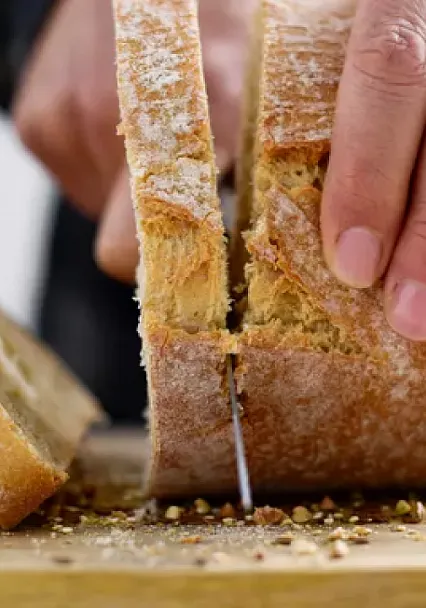 Sofraların Vazgeçilmezi Ekmek Mercek Altında: Hangi Türler Sağlığı Tehdit Ediyor?