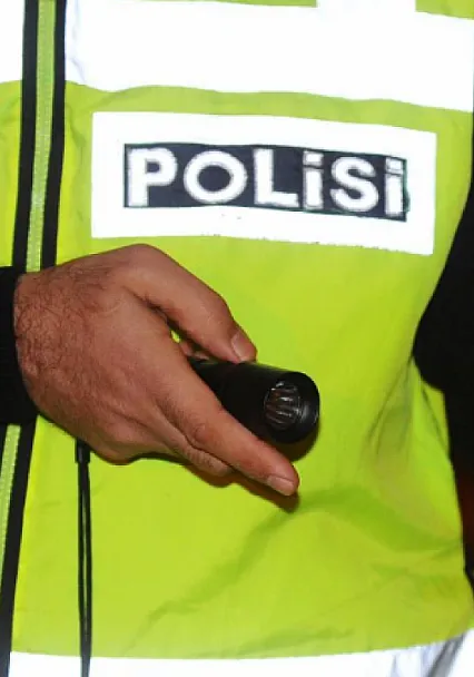 Trabzon'da Kavşakta Tehlikeli Gösteri! İki Sürücünün Ehliyetine El Konuldu
