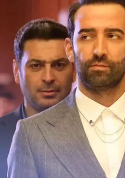 Uzak Şehir Dizisinde Demir Karakterinin Akıbeti Büyük Merak Uyandırıyor