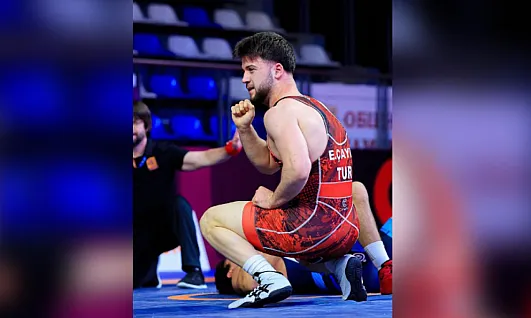 Avrupa Güreş Şampiyonası'nda Türk Sporcudan Gümüş Madalya!