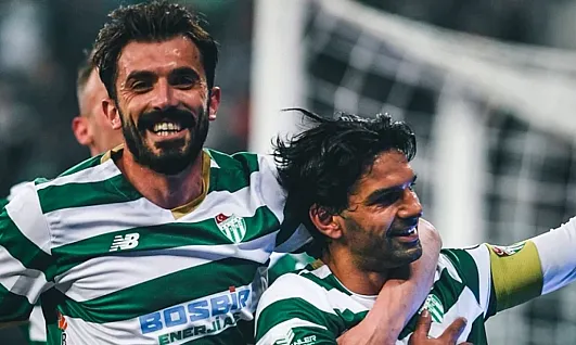 Bursaspor Ankara Demirspor Karşısında Farklı Zaferle Taraftarını Coşturdu