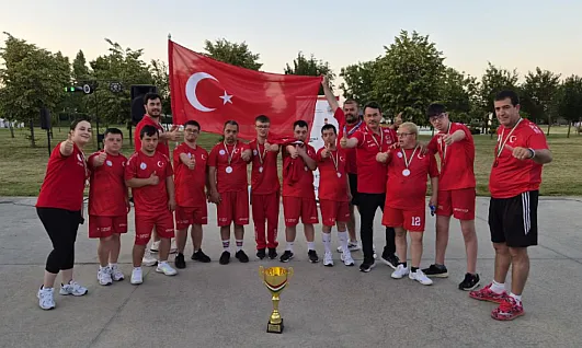 Down Sendromlu Basketbol Milli Takımı'ndan Dünya İkinciliği!