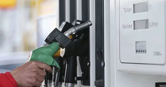 Akaryakıtta Gece Yarısı Alarmı: Benzin ve Motorine Bu Gece Zam Gelecek mi?