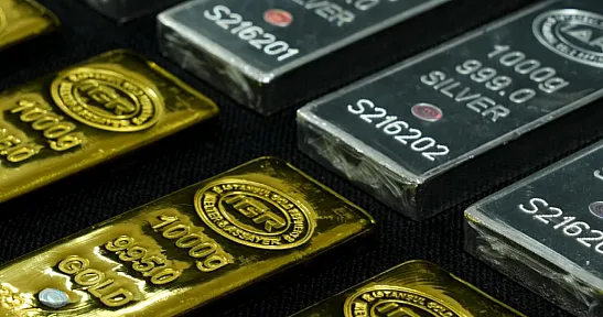 Fed'in Şahin Kararı Altın ve Gümüşü Vurdu: Piyasalarda Sert Düşüş!