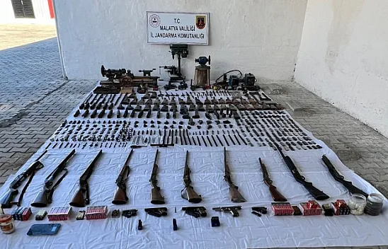 Malatya'da bomba yapımında kullanılan kimyasallar ele geçirildi