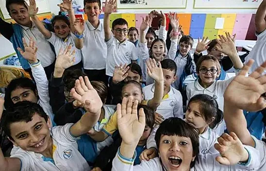 Ara Tatil Sona Eriyor: Milyonlarca Öğrenci Yarın Yeniden Okula Dönüyor