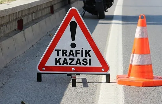 Doğanşehir'de Rögar Yüklü Tır Devrildi, Yol Kapandı