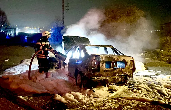 Malatya'da Gece Yarısı Araç Yangını Korkuttu