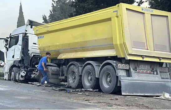 Malatya'da Hafriyat Kamyonu ile Pikap Çarpıştı: 1 Ölü