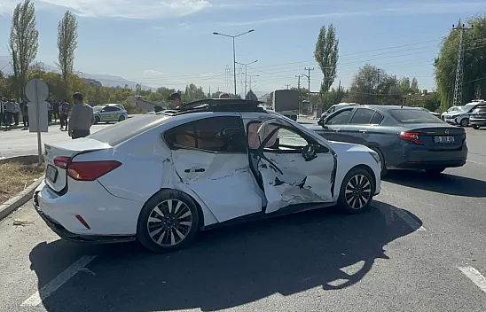 Malatya'da Zincirleme Kaza: 3 Yaralı