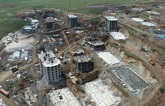 Malatya Vali Yardımcısı Kural, Doğanşehir Deprem Konutlarını Denetledi