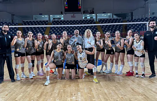 Nicer Hotel Voleybol Malatya Derbisinde Farklı Kazandı