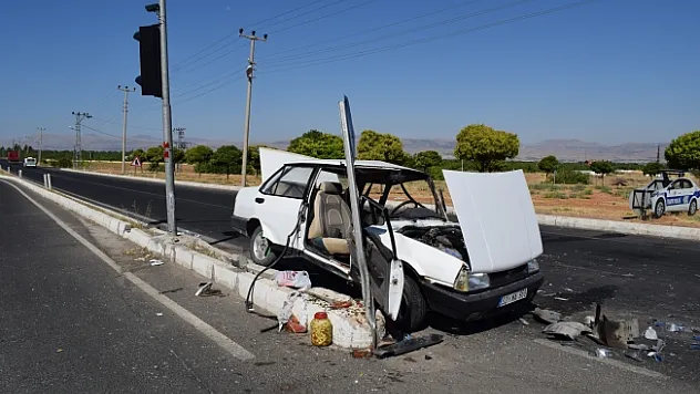 3 otomobilin karıştığı kazada 3 yaralı!