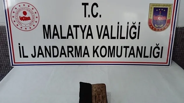 Malatya'da 5 milyon değerinde 5 bin yıllık kitap ele geçirildi!