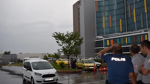 Malatya'da şiddetli rüzgar can aldı: 1 ölü, 1 yaralı!
