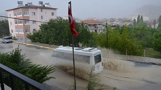 Meteoroloji sağnak yağış için uyardı!