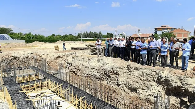 Yeni caminin temelleri atıldı!