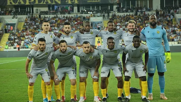 Yeni Malatyaspor evinde Medipol Başahşehir'i 3-0 mağlup etti!