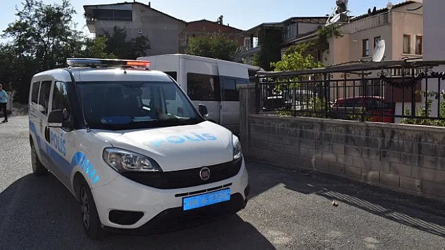 Kavgada bıçaklar konuştu: 3 kişi yaralandı!