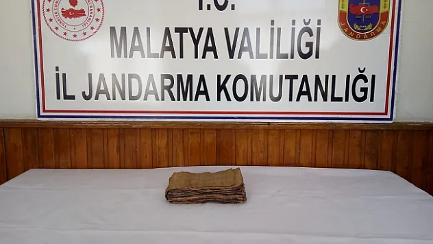 Malatya'da Antik Mısır Uygarlığı dönemine ait kitap ele geçirildi