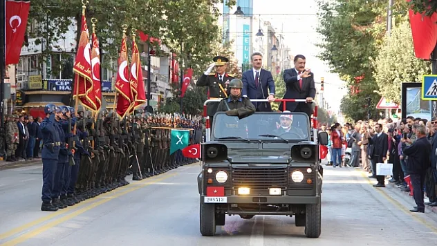 Cumhuriyet Bayramı kutlamaları yağıştan dolayı gecikti