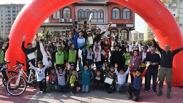 2.geleneksel bisiklet şenliği renkli görüntülere sahne oldu