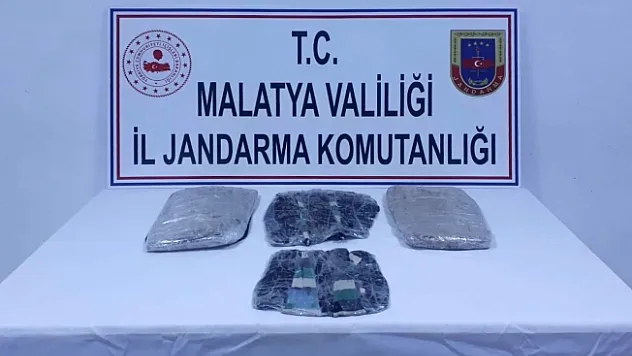 Yol kontrol noktasında 6 kilo esrar ele geçirildi!