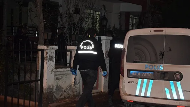 Evde baygın bulunan adam kurtarılamadı