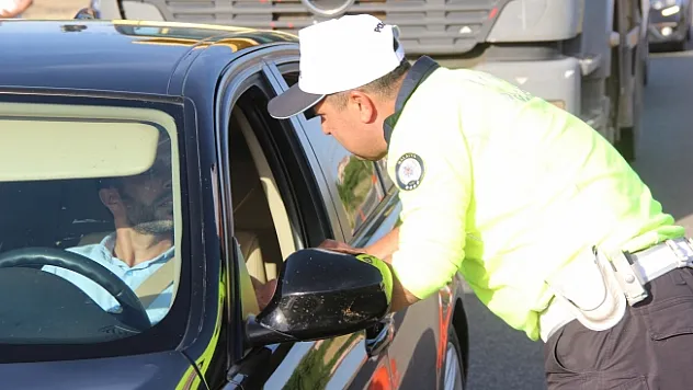 Aranan 10 zanlı yılbaşı gecesi yapılan uygulamalarda yakalandı!