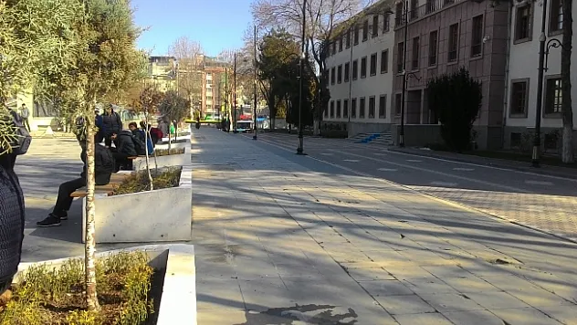 Malatya Valiliği önü yaya trafiğine açıldı