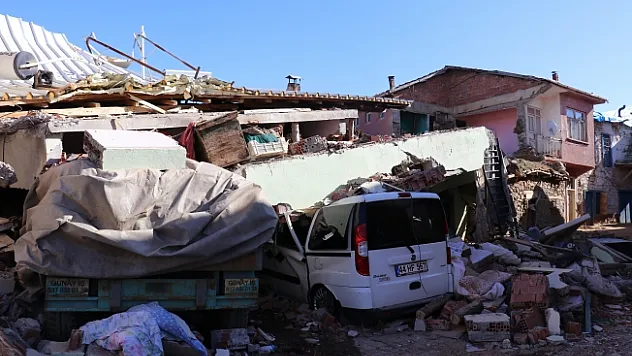 Malatya'da deprem yaraları sarılıyor!