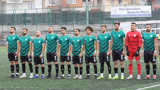 Yeşilyurt Belediyespor 1 puan aldı ama ligin son sırasına yerleşti