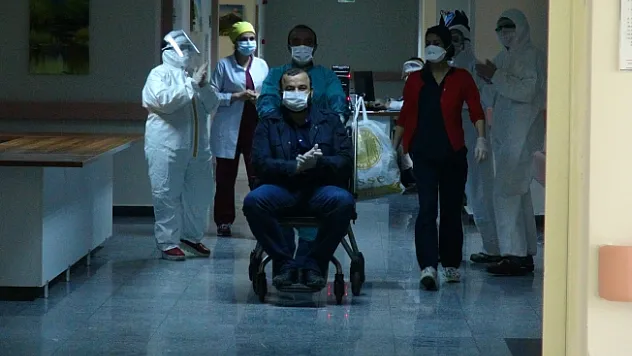 39 yaşındaki hasta önce koronayı sonra kalp krizini yendi!..