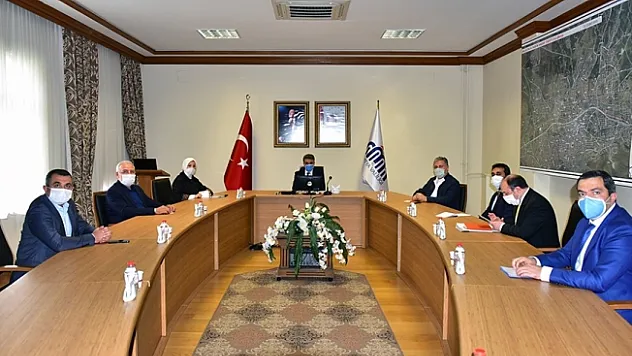 Malatya'da korona virüs salgını ile ilgili süreç ele alındı