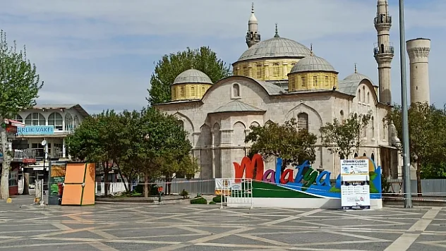 Sokağa çıkma yasağının ilk gününde derin sessizlik!