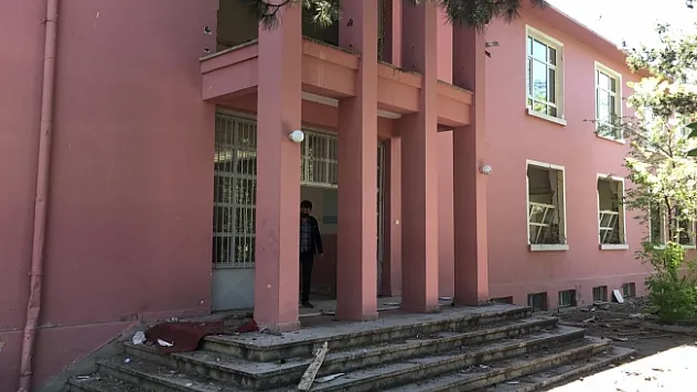 Sümer İlkokulu yıkım çalışmaları başladı